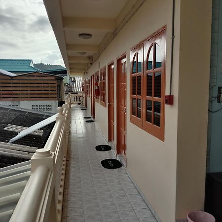 Hotel Plaza Huahin Extérieur photo