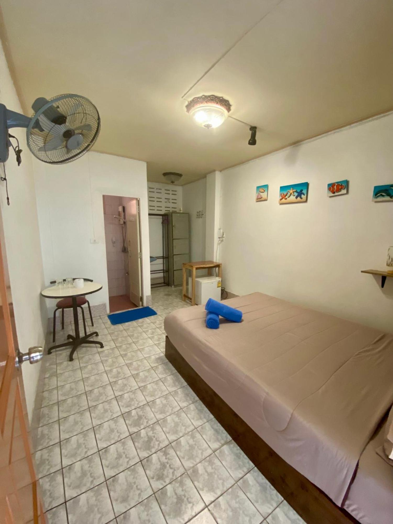 Hotel Plaza Huahin Extérieur photo