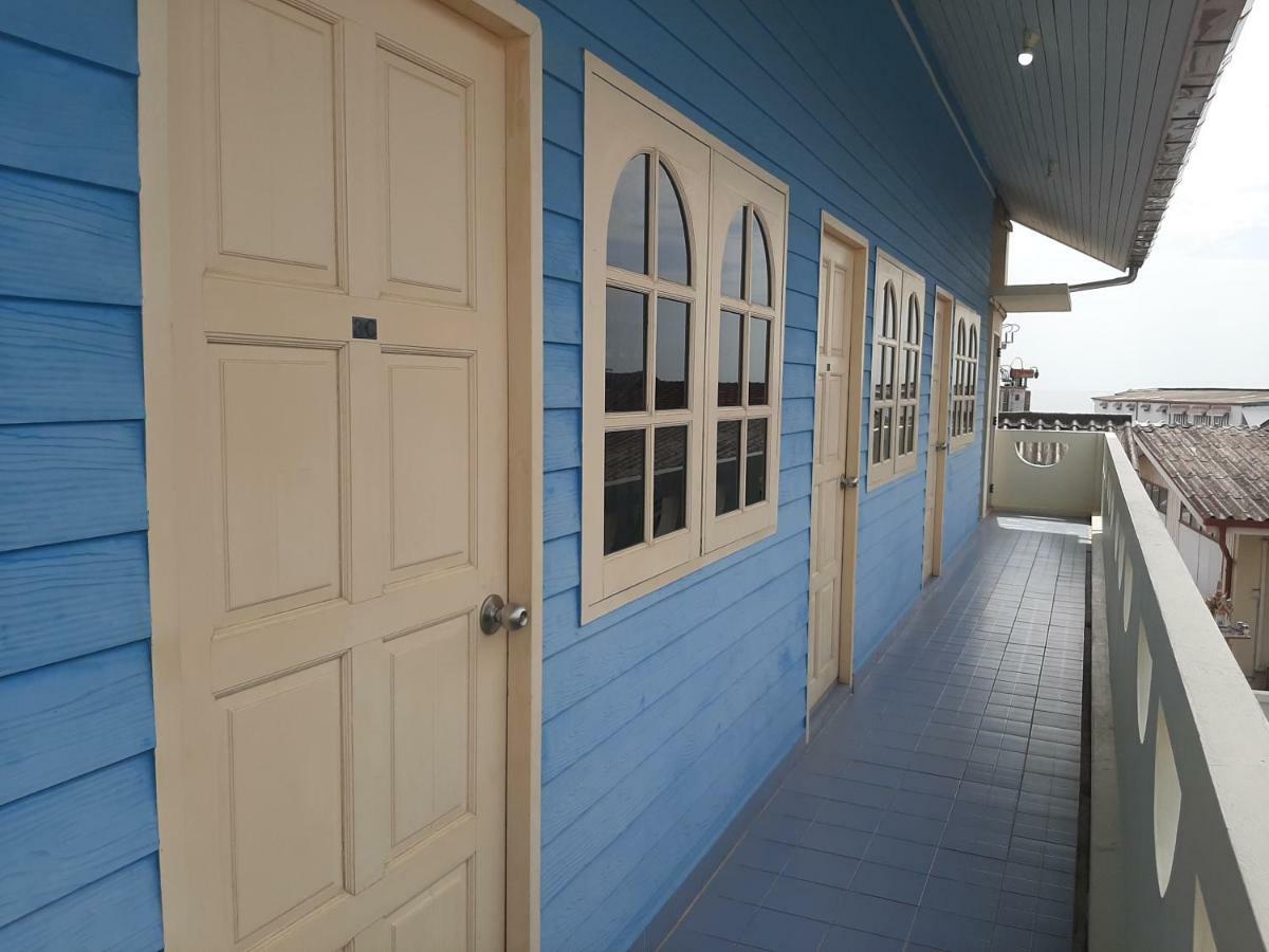 Hotel Plaza Huahin Extérieur photo